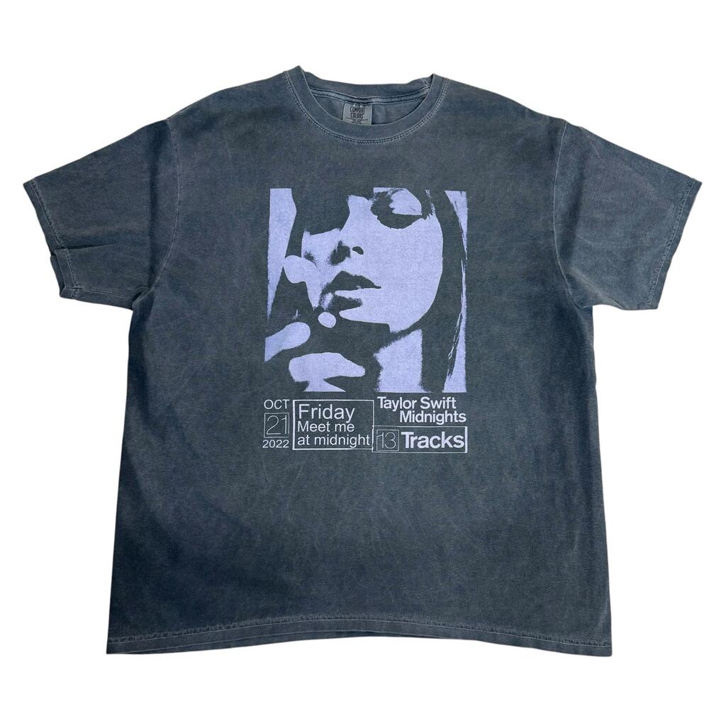 Taylor Swift Meet Me at Midnight Graphic Tee Gray XL Midnights tshirt Swiftie